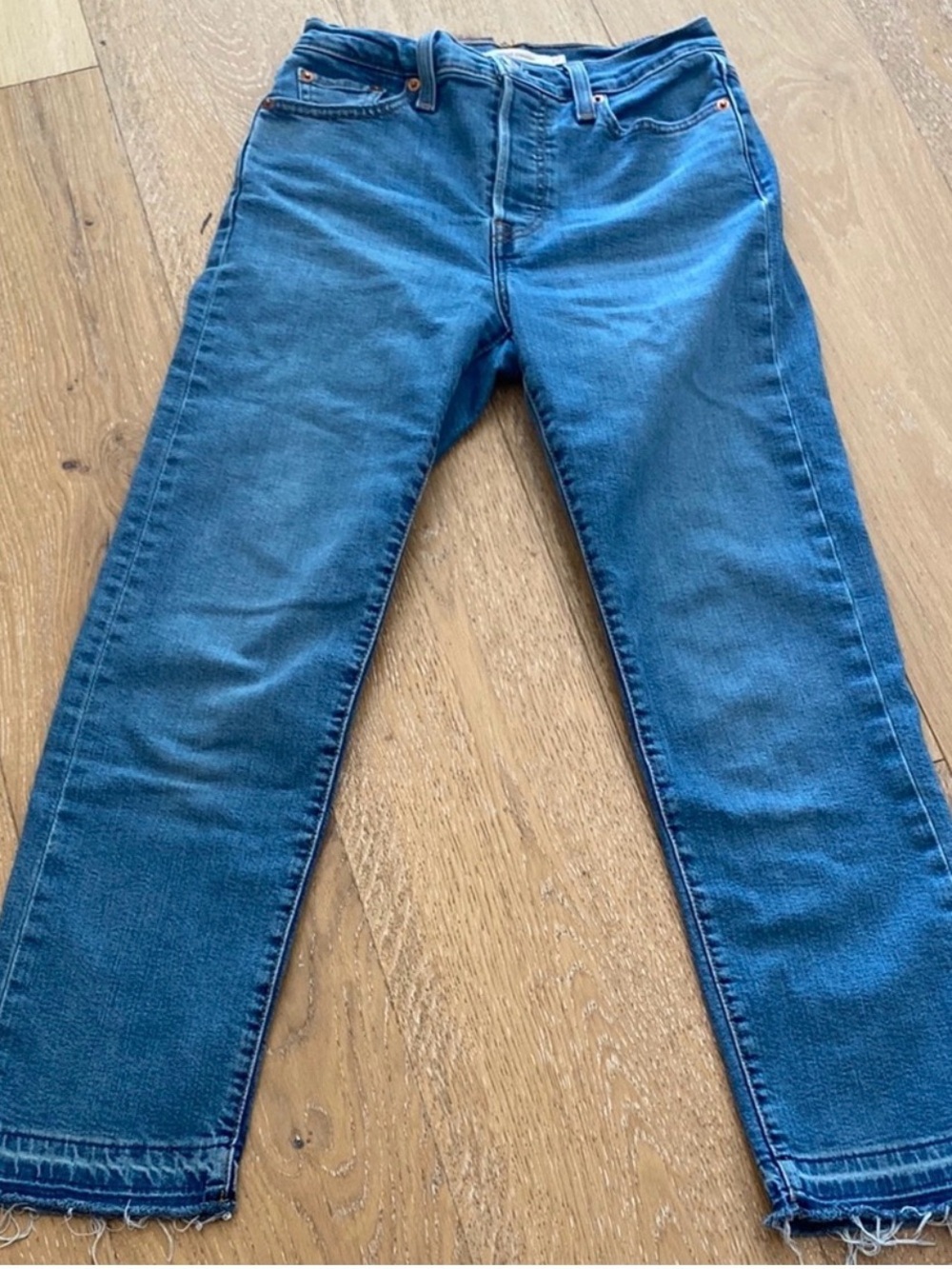 LEVIS Wedgie Straight Crop (26)